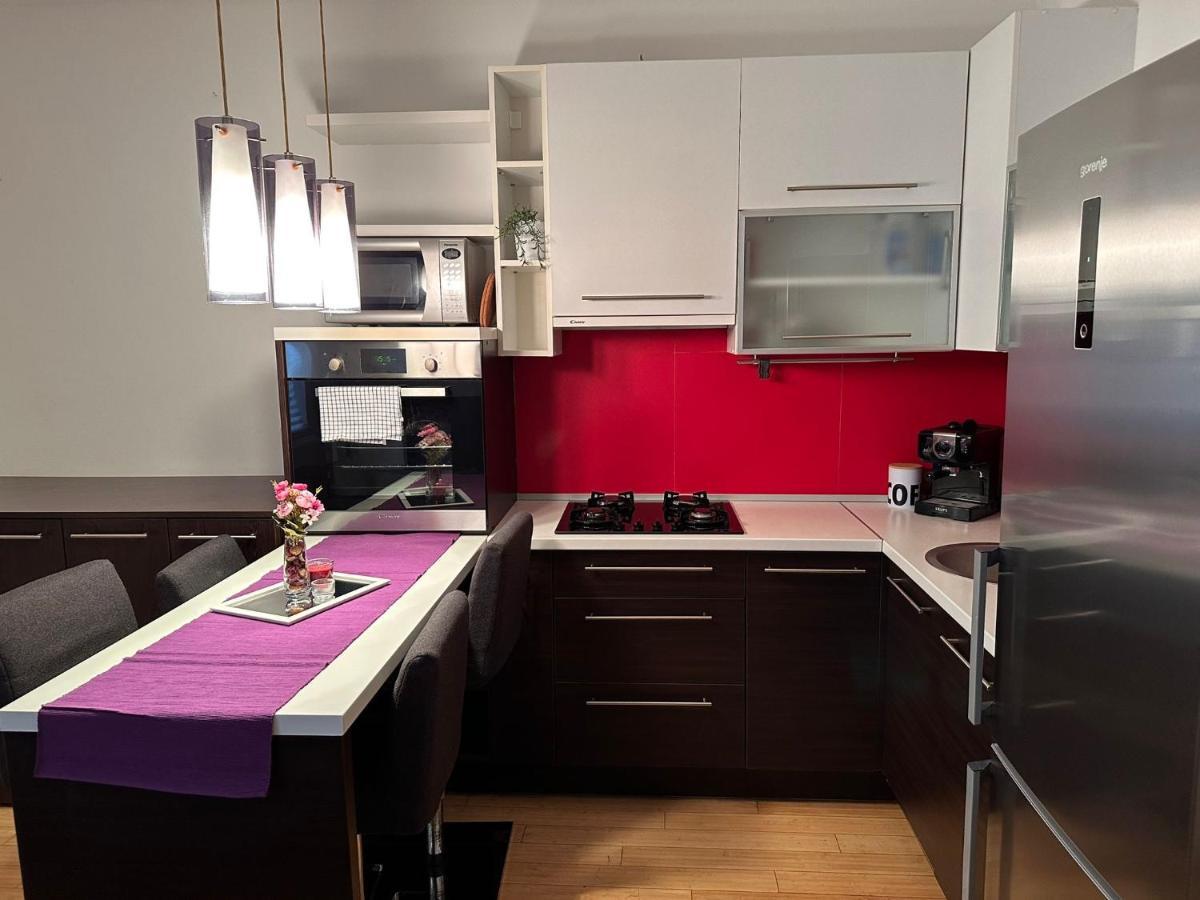 Apartman Lila Apartment Zagreb Bagian luar foto